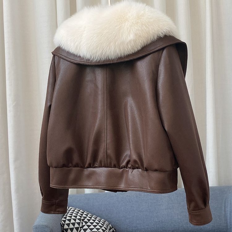 Priya | Women's Cropped Faux Fur Jacket - Ribbed Cuff Zip Front