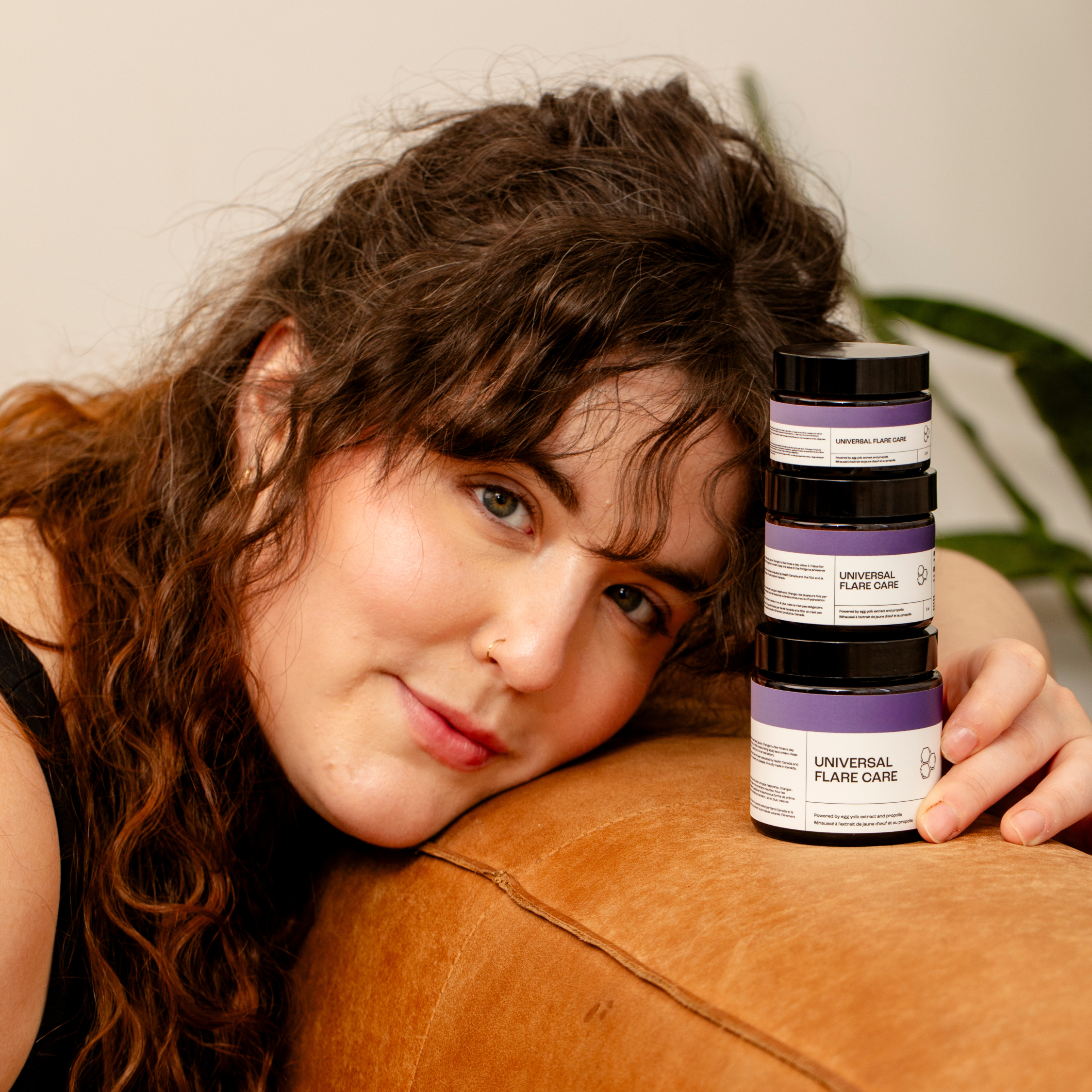 Universal Flare Care Sensitive Skin Cream featuring Propolis for Calm