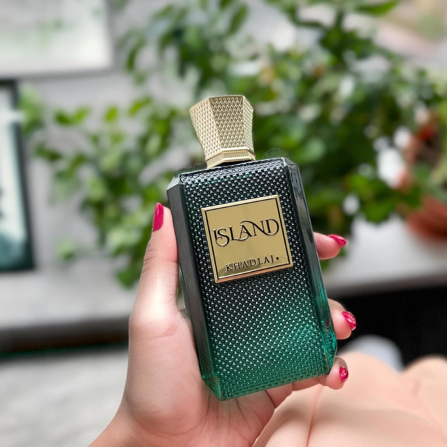 Khadlaj Island Extrait de Parfum with Bergamot, Jasmine & Amber