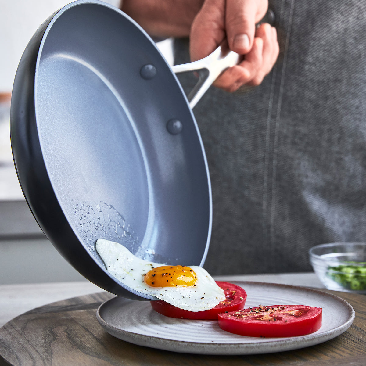 Valencia Pro Ceramic Nonstick 8" Frypan, Hard Anodized