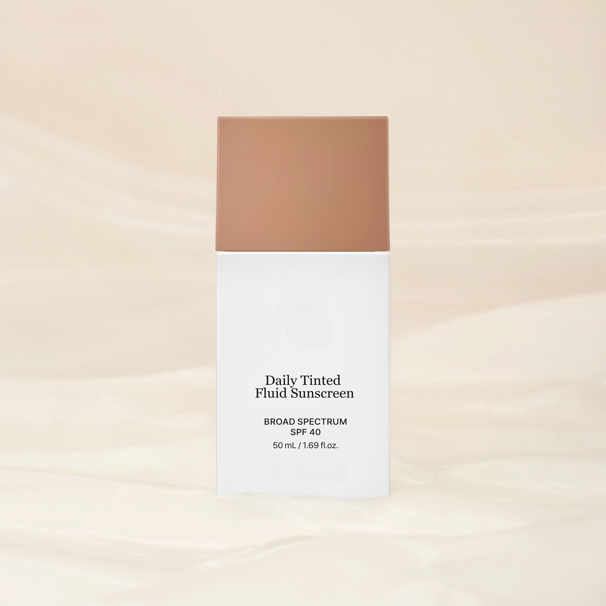 Écran Solaire Minéral Teinté Quotidien SPF 40 pour le Visage, Teint Uniforme et Protection Solaire